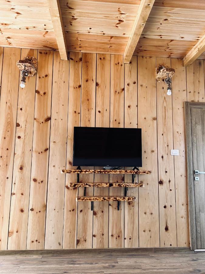 Nomad Lodge Zminica 자블야크 외부 사진