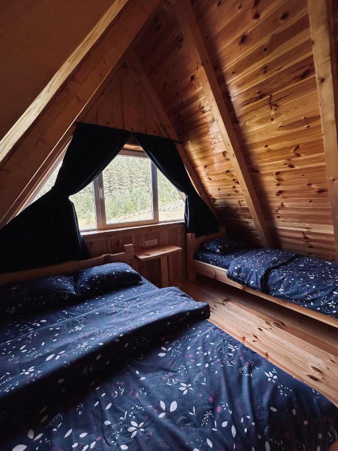 Nomad Lodge Zminica 자블야크 외부 사진